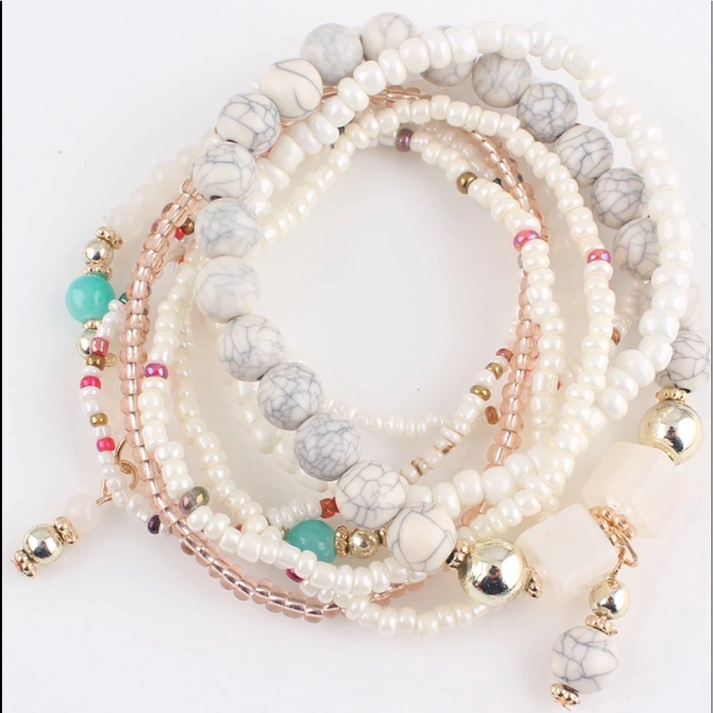 ‼️SALE‼️Bohemian Style Beaded Bracelets - Picture 3 of 4
